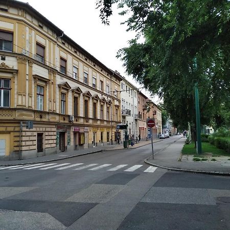 Sarahome2 Szegedin Exterior foto